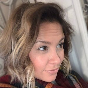 Meet your Posher, Hillary